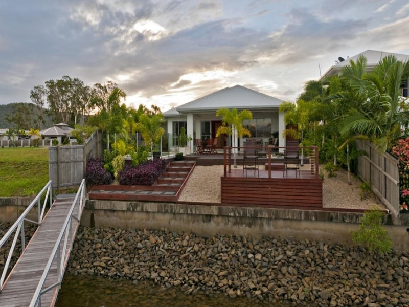 /61 Harbour Drive, Trinity Park QLD 4879