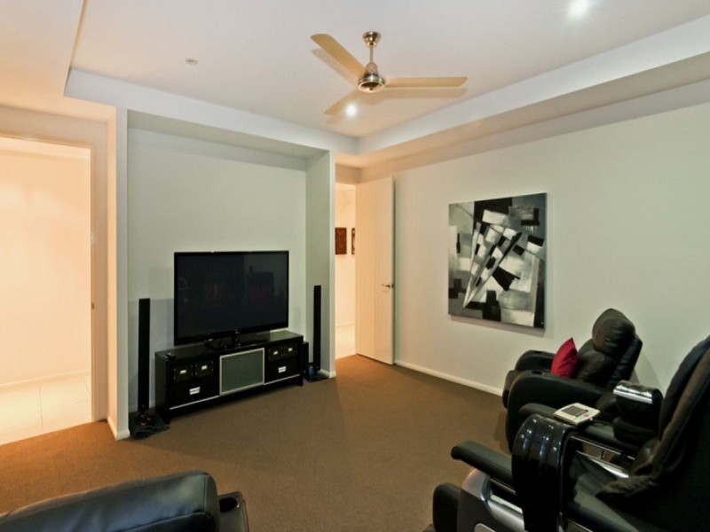 /61 Harbour Drive, Trinity Park QLD 4879