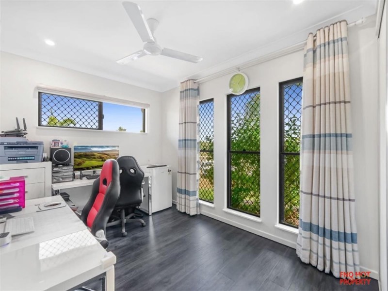 /19 The Avenue, Trinity Park QLD 4879