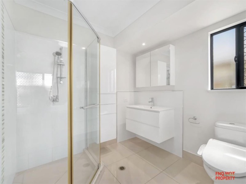 /19 The Avenue, Trinity Park QLD 4879