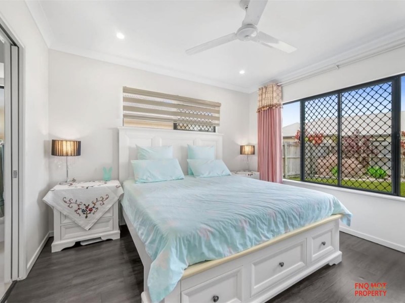 /19 The Avenue, Trinity Park QLD 4879
