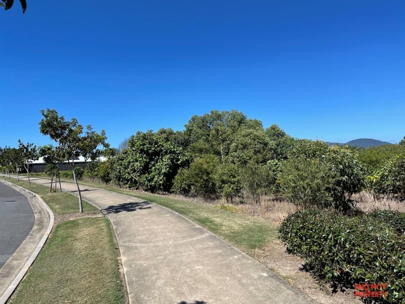 /19 The Avenue, Trinity Park QLD 4879