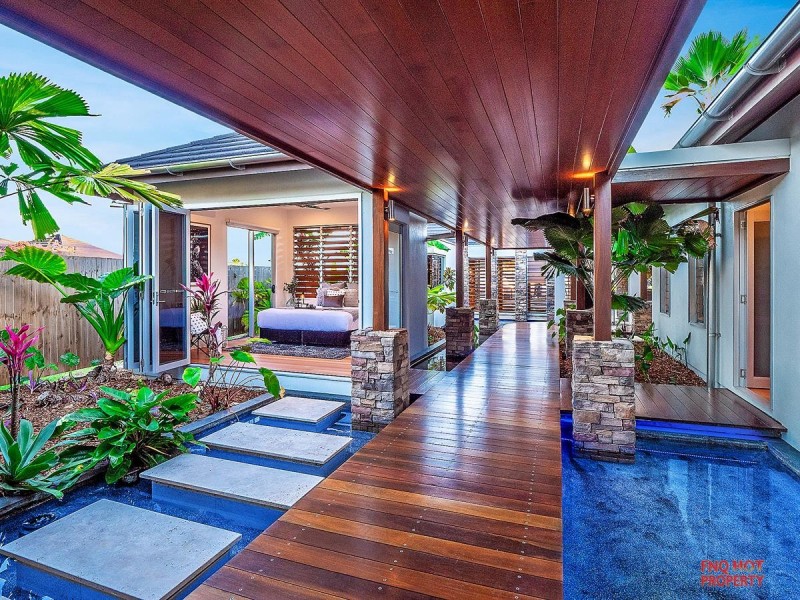 /11 Brindabella Quay, Trinity Park QLD 4879