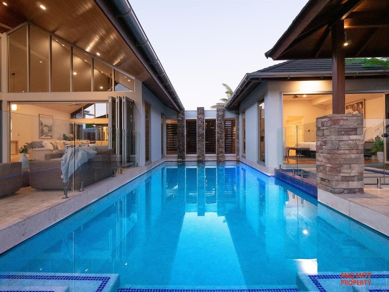 /11 Brindabella Quay, Trinity Park QLD 4879