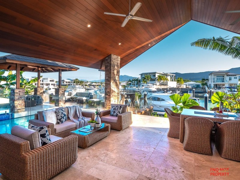 /11 Brindabella Quay, Trinity Park QLD 4879