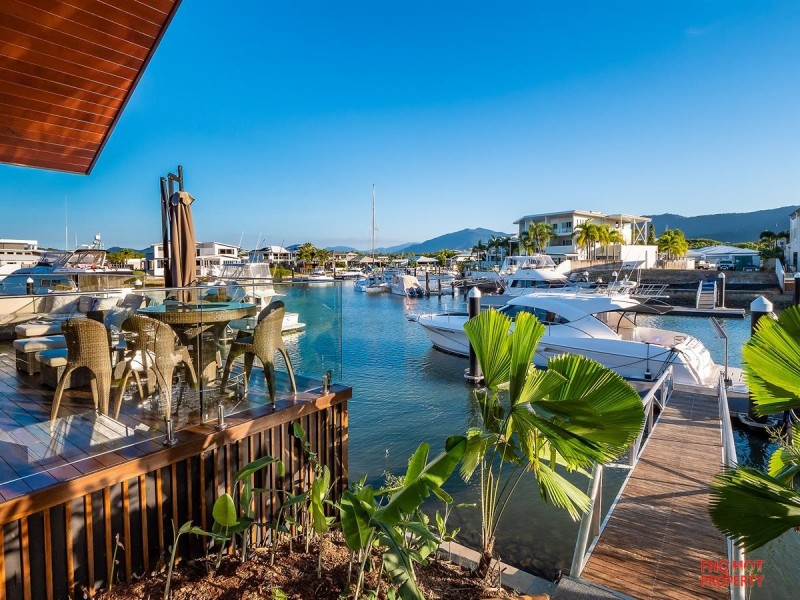/11 Brindabella Quay, Trinity Park QLD 4879