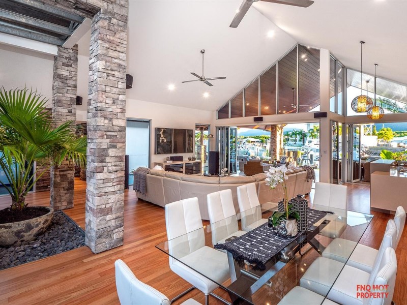 /11 Brindabella Quay, Trinity Park QLD 4879