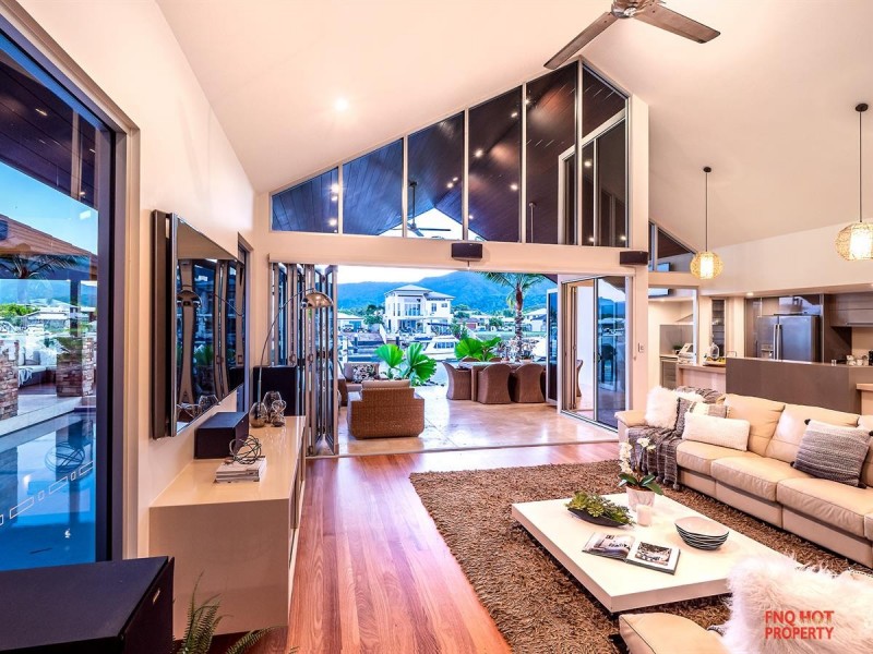 /11 Brindabella Quay, Trinity Park QLD 4879