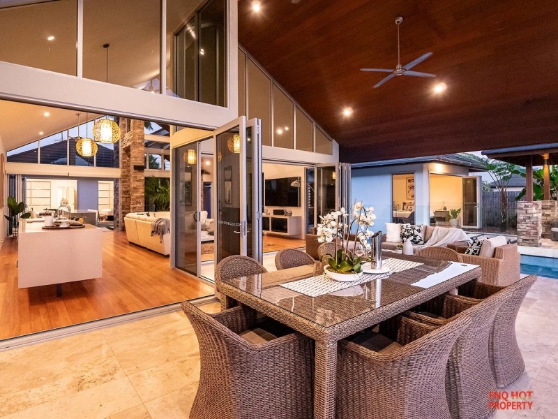 /11 Brindabella Quay, Trinity Park QLD 4879