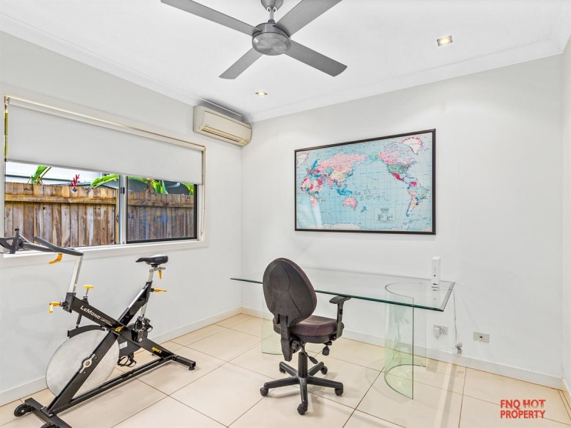 /52 Harbour Drive, Trinity Park QLD 4879