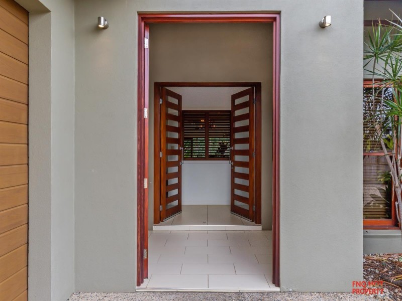 /52 Harbour Drive, Trinity Park QLD 4879