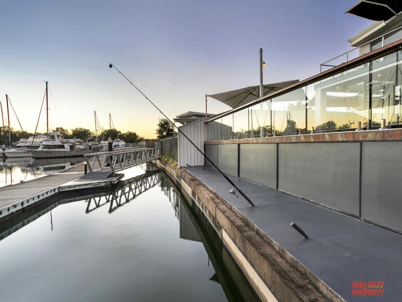 /18 Marina Quay, Trinity Park QLD 4879