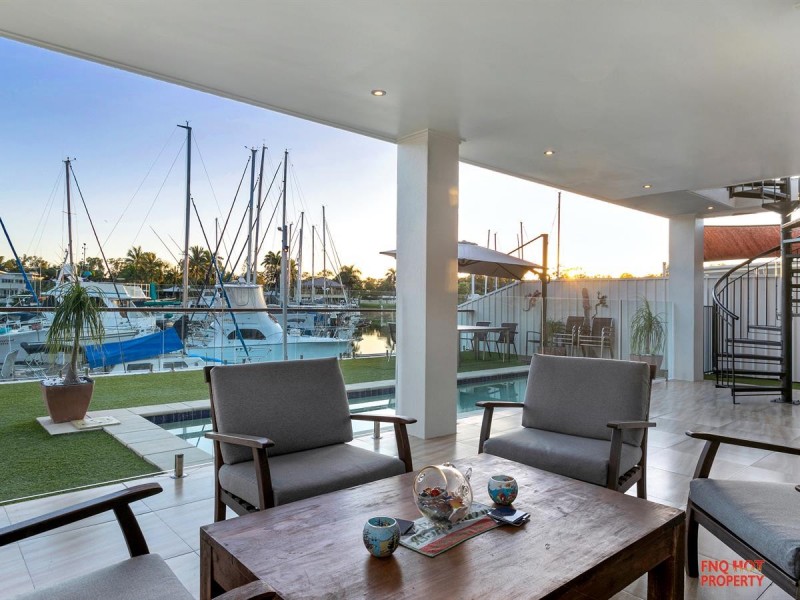 /18 Marina Quay, Trinity Park QLD 4879