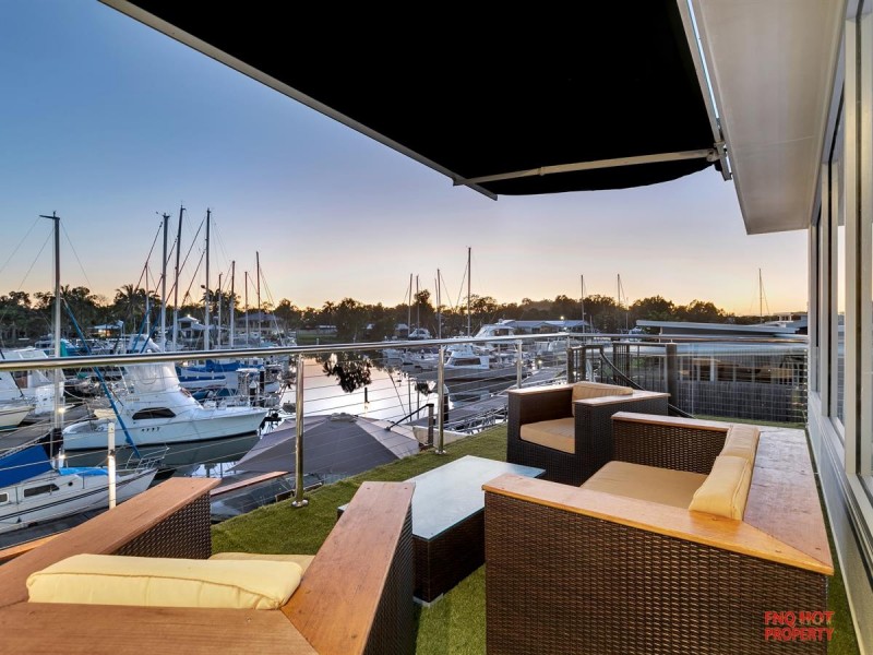 /18 Marina Quay, Trinity Park QLD 4879