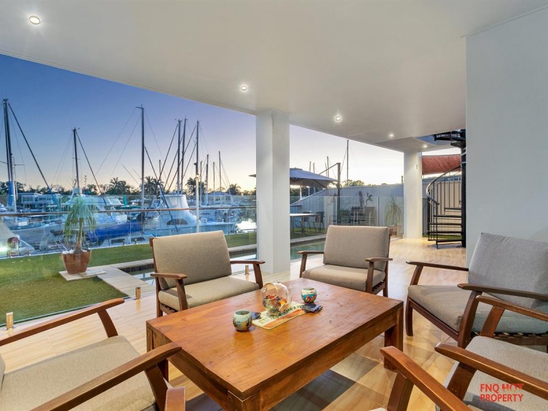 /18 Marina Quay, Trinity Park QLD 4879