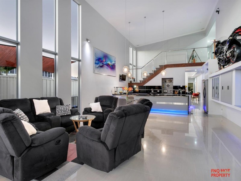/18 Marina Quay, Trinity Park QLD 4879
