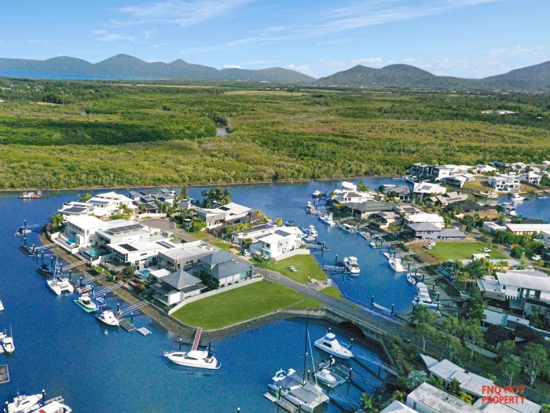 /14 Ragamuffin Quay, Trinity Park QLD 4879