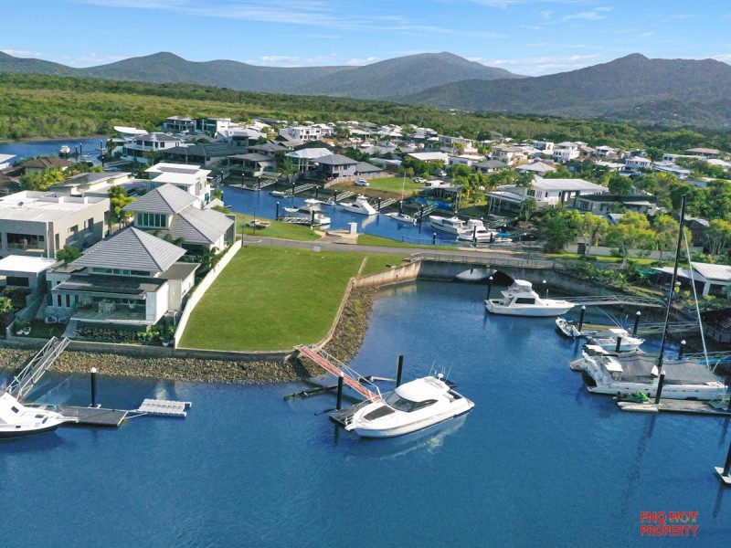 /14 Ragamuffin Quay, Trinity Park QLD 4879