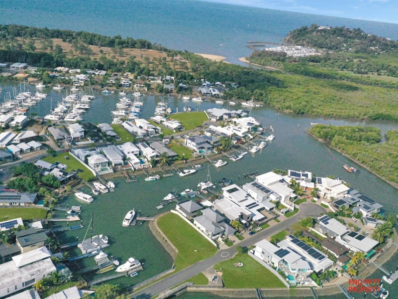 /14 Ragamuffin Quay, Trinity Park QLD 4879