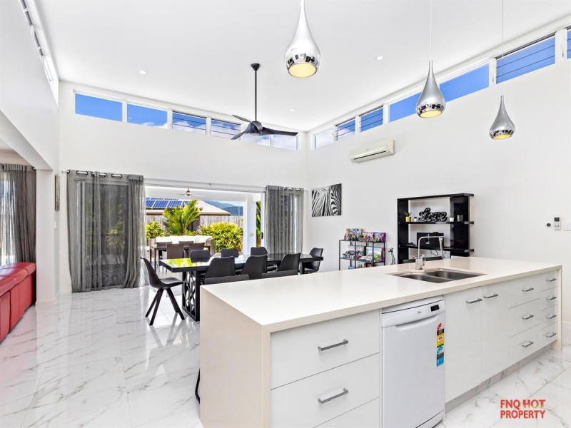 /21 Carrington Way, Trinity Park QLD 4879
