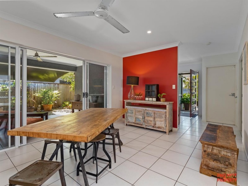 /10 Seaways Street, Trinity Beach QLD 4879