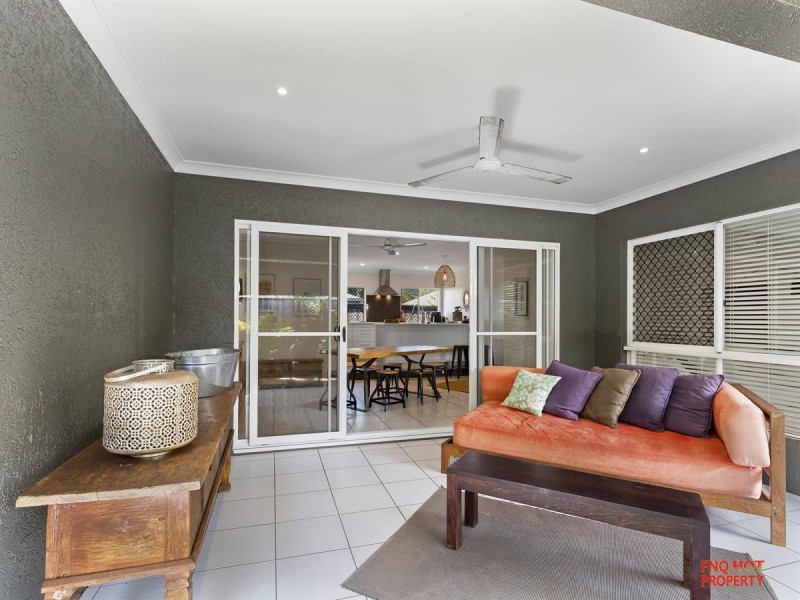 /10 Seaways Street, Trinity Beach QLD 4879
