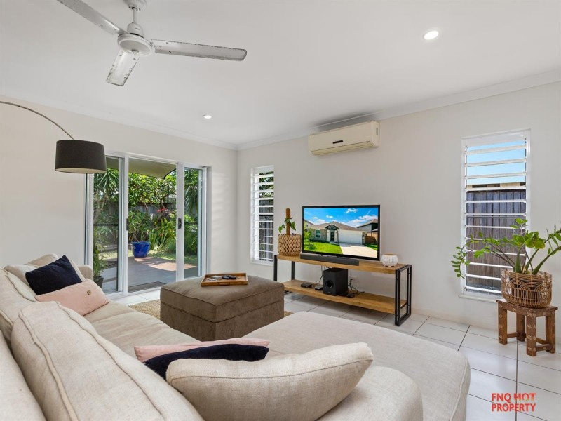 /10 Seaways Street, Trinity Beach QLD 4879