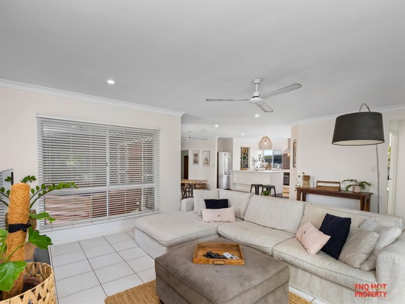 /10 Seaways Street, Trinity Beach QLD 4879
