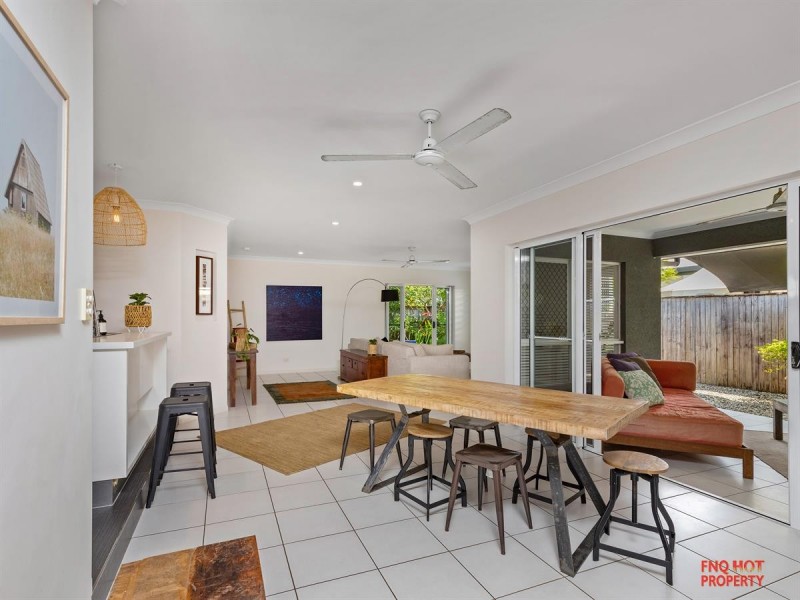 /10 Seaways Street, Trinity Beach QLD 4879