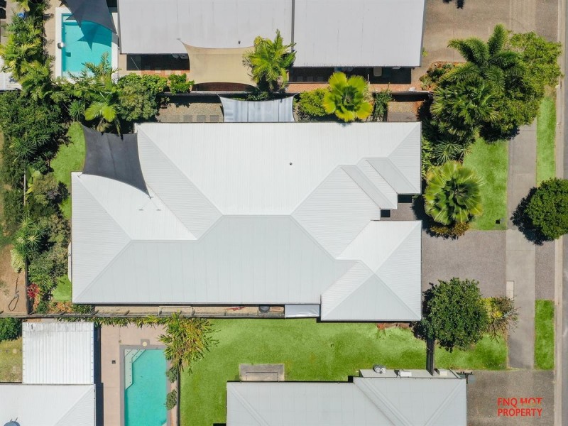 /10 Seaways Street, Trinity Beach QLD 4879