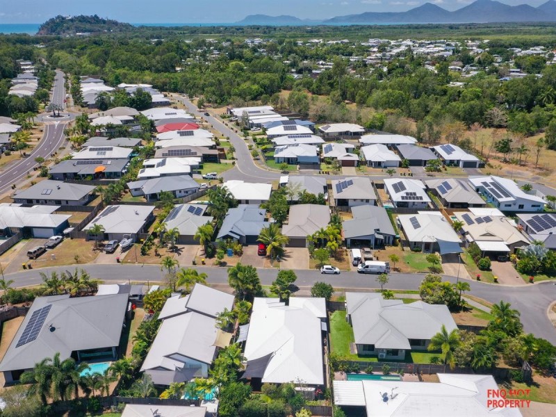 /10 Seaways Street, Trinity Beach QLD 4879