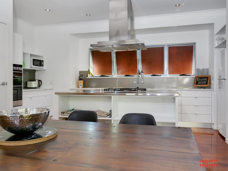 /66 Bangalow  Lane, Palm Cove QLD 4879