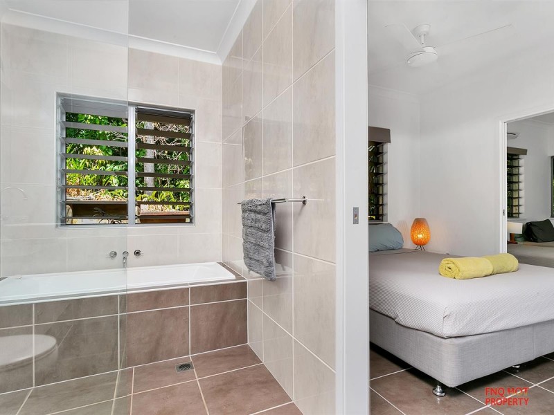 /66 Bangalow  Lane, Palm Cove QLD 4879
