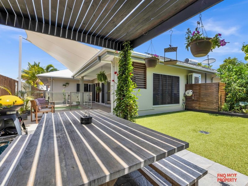 2/60 Harbour Drive, Trinity Park QLD 4879