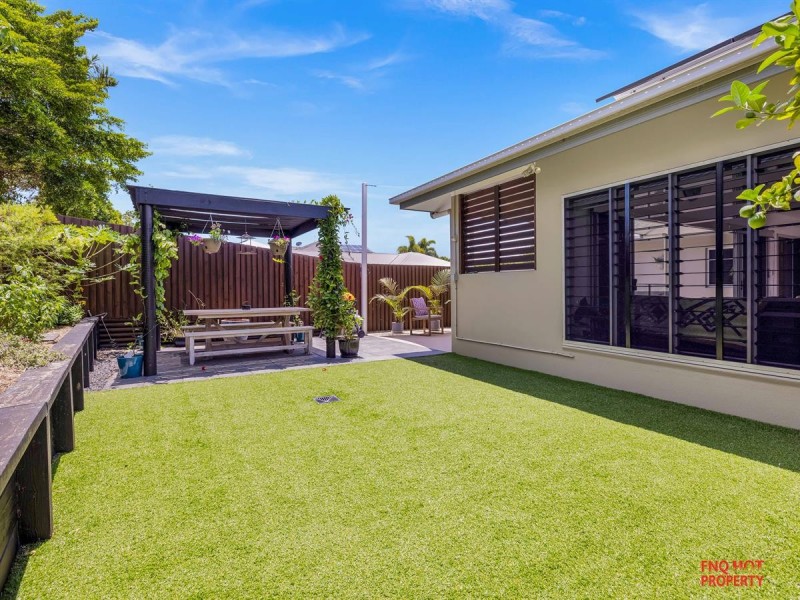 2/60 Harbour Drive, Trinity Park QLD 4879