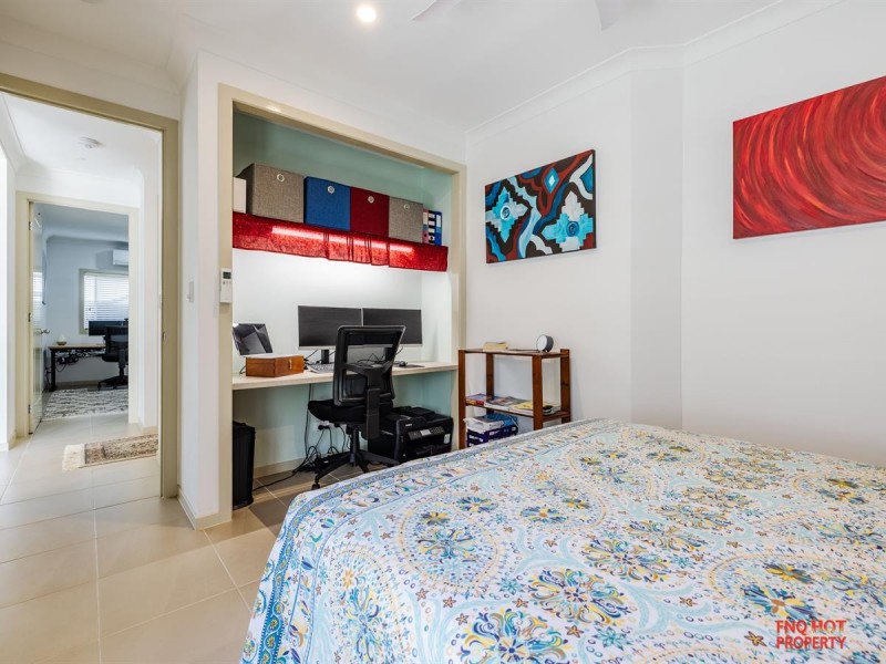 2/60 Harbour Drive, Trinity Park QLD 4879