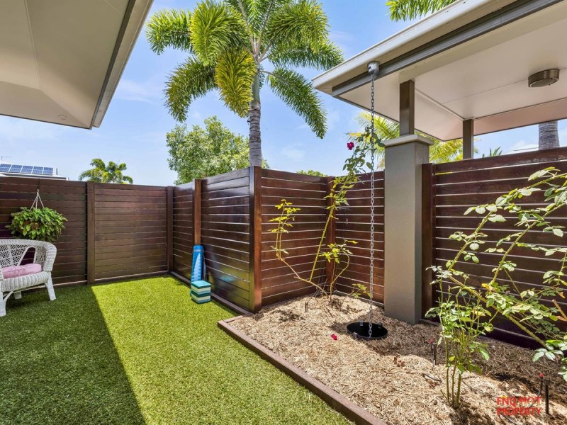 2/60 Harbour Drive, Trinity Park QLD 4879