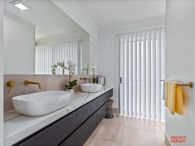 /79 Harbour Drive, Trinity Park QLD 4879