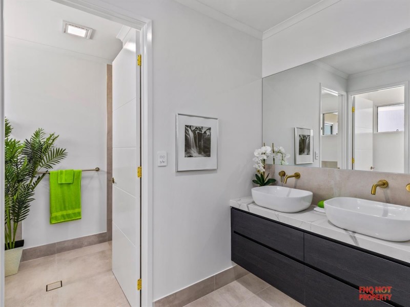/79 Harbour Drive, Trinity Park QLD 4879