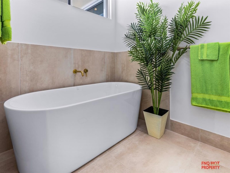 /79 Harbour Drive, Trinity Park QLD 4879