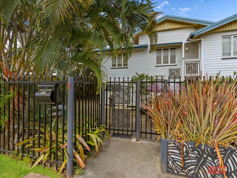 /7 Collinson Street, Westcourt QLD 4870