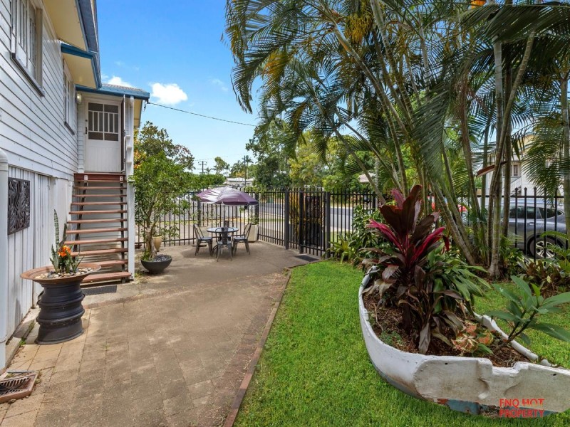 /7 Collinson Street, Westcourt QLD 4870