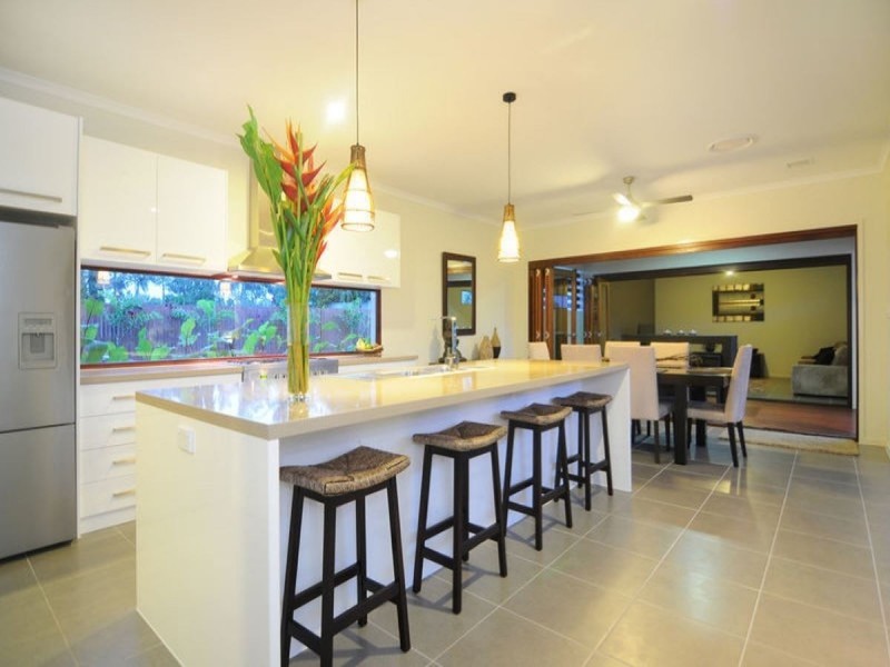 /33 Iridescent Drive, Trinity Park QLD 4879