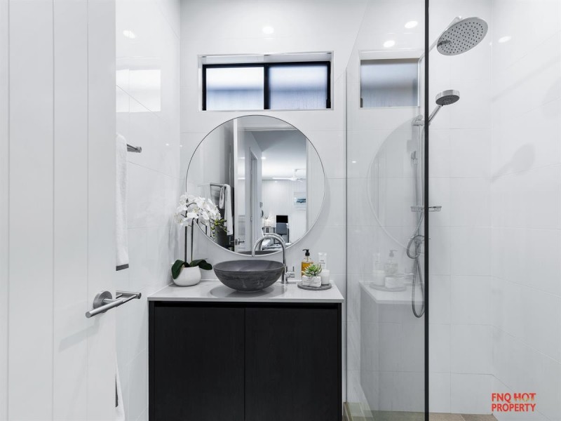 /85 Russell Street, Edge Hill QLD 4870