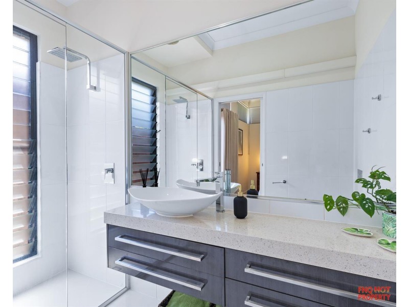 /36 Selwyn Circuit, Trinity Park QLD 4879