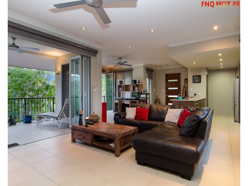 4/110 Harbour Drive, Trinity Park QLD 4879