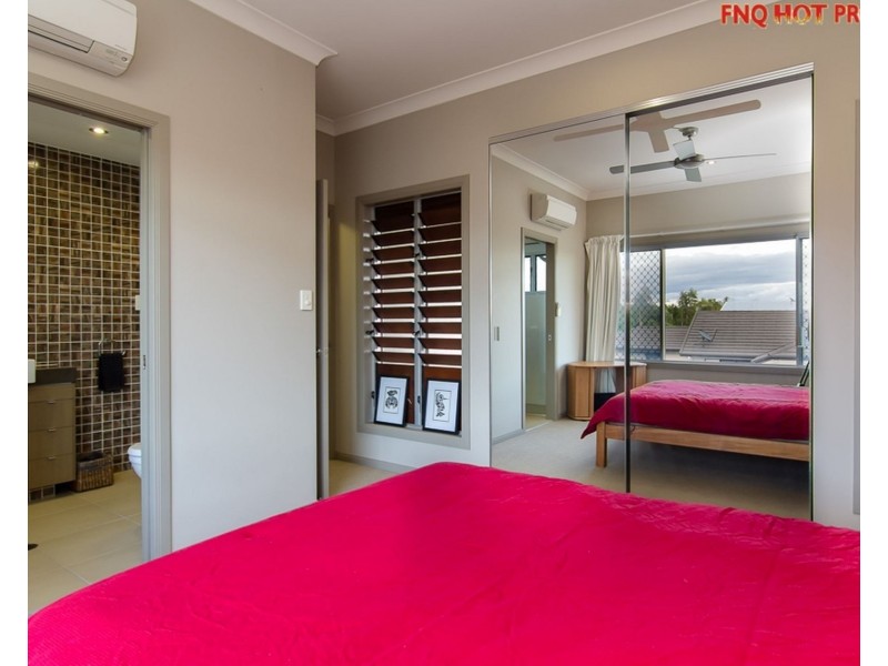 4/110 Harbour Drive, Trinity Park QLD 4879