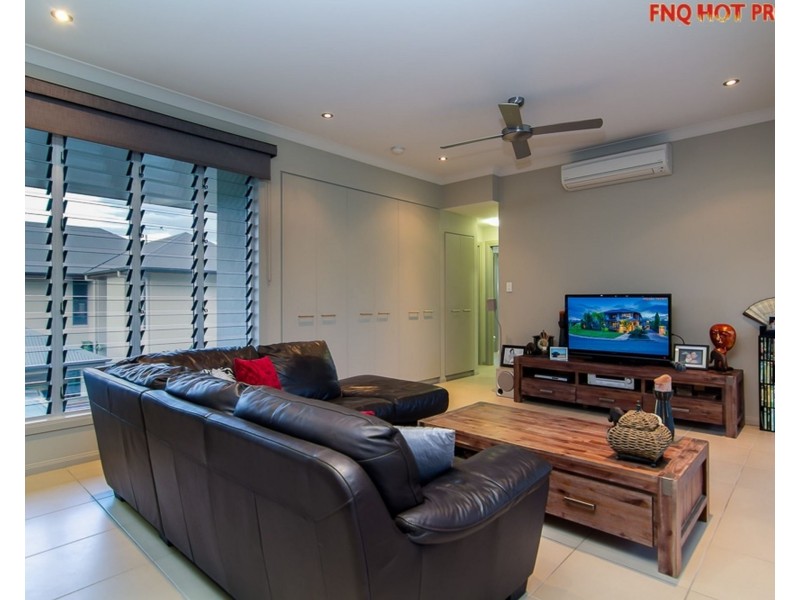 4/110 Harbour Drive, Trinity Park QLD 4879