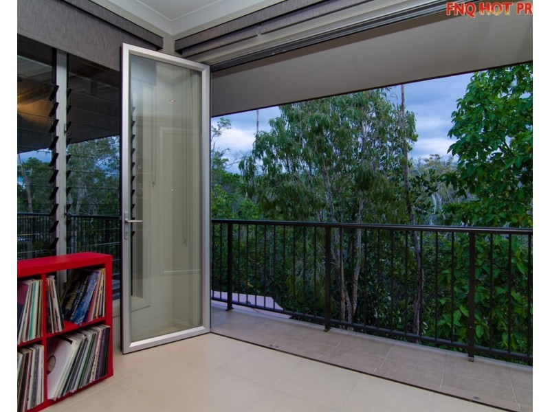 4/110 Harbour Drive, Trinity Park QLD 4879