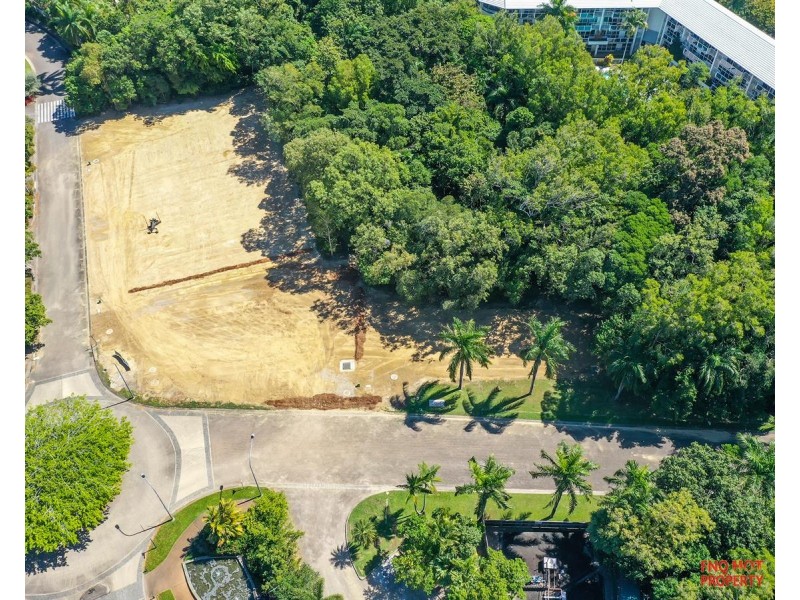 /299 Coral Coast Drive, Palm Cove QLD 4879